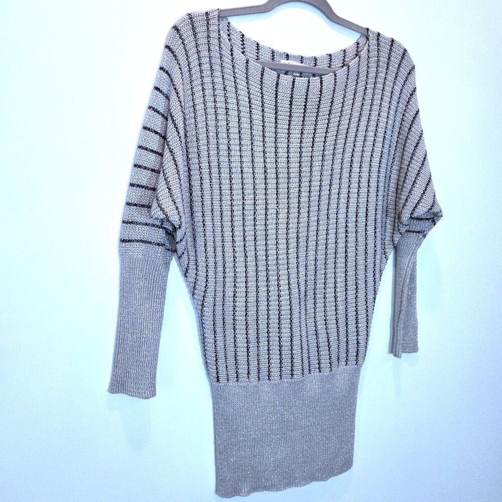 Toi et Moi Ribbed Silver & Black Boat Neck Sweater Size S/M